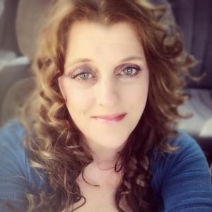 Meet your Posher, Joell